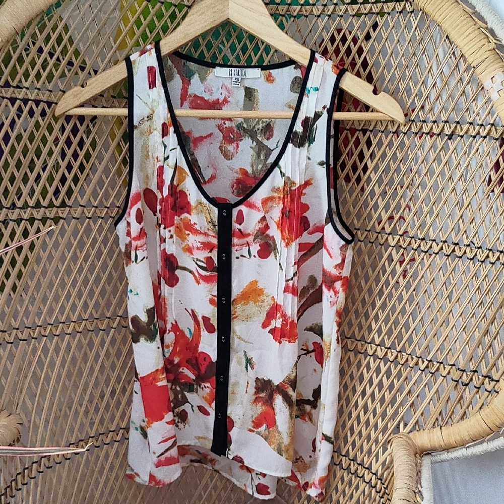Floral Sleeveless Top